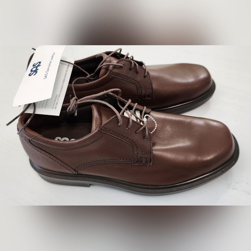 never worn SAS ambassador Brown, leather 
Nwob
NO EXTRA LACES 
I lost them